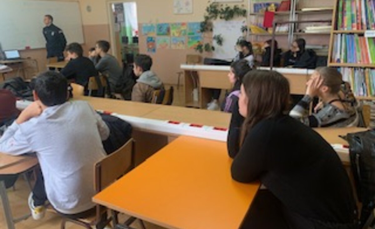 Реализовано предавање „Превенција насиља и злоупотребе алкохола и опојних дрога“  у ОШ“Сава Максимовић“ у Мраморку