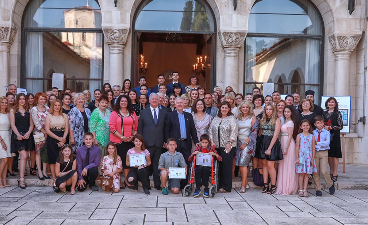 PRINCEZA KATARINA I LAJFLAJN ČIKAGO POMAŽU OŠ „SAVA MAKSIMOVIĆ“